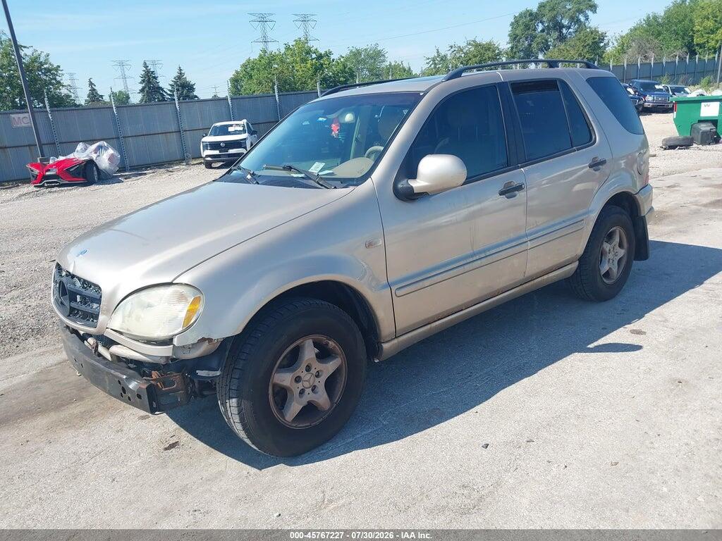 4JGAB54EX1A234168 2001 MERCEDES-BENZ ML 320 photo no. 2