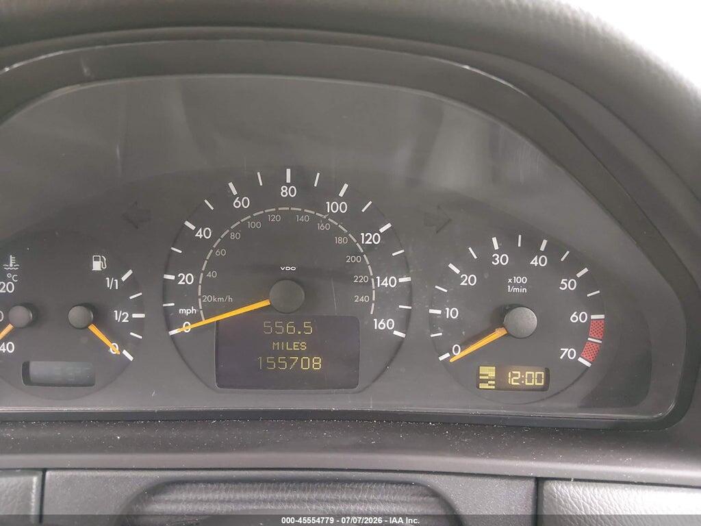WDBJF65J61B252508 2001 MERCEDES-BENZ E 320 photo no. 7
