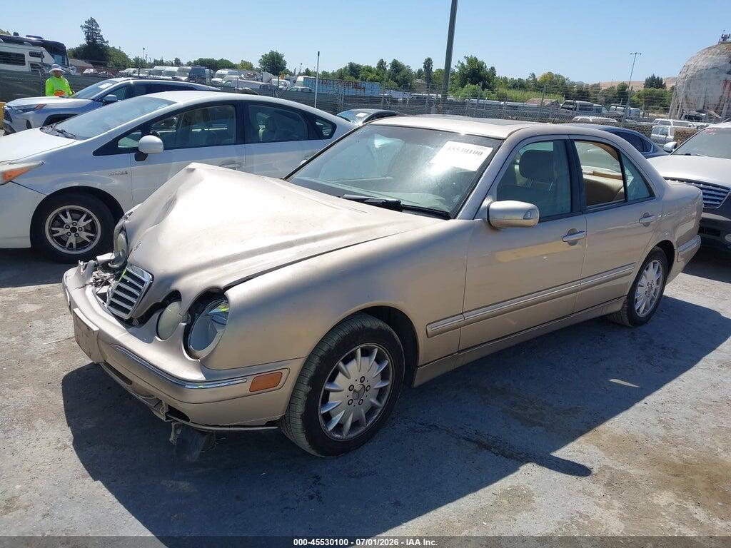 WDBJF65J61B327546 2001 MERCEDES-BENZ E 320 photo no. 2