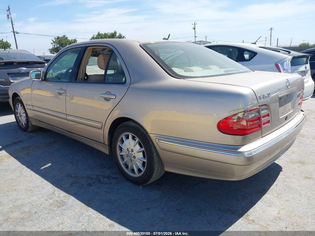 WDBJF65J61B327546 2001 MERCEDES-BENZ E 320 photo no. 3