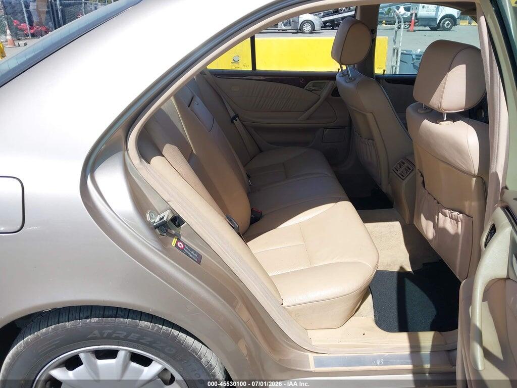 WDBJF65J61B327546 2001 MERCEDES-BENZ E 320 photo no. 8