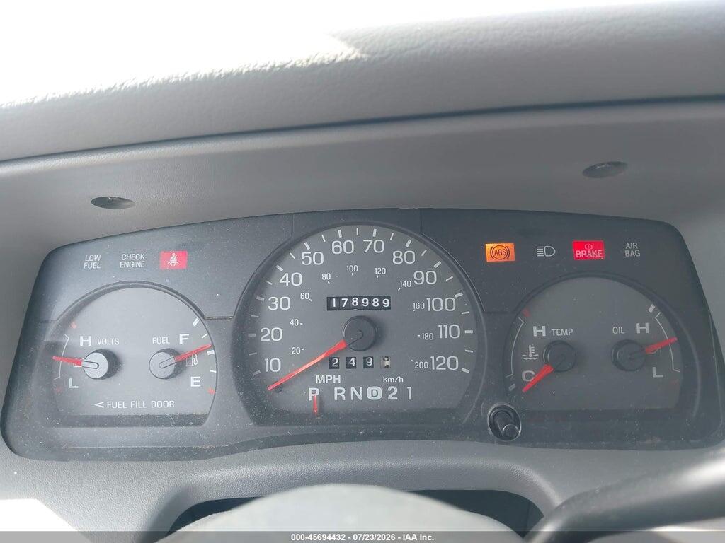 2MEFM75W31X679302 2001 MERCURY GRAND MARQUIS photo no. 7