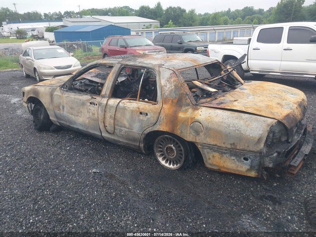 2MEFM75W91X686397 2001 MERCURY GRAND MARQUIS photo no. 3