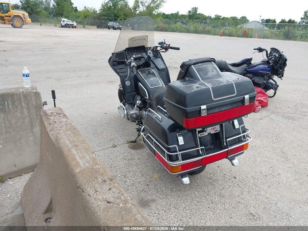 1HFSC1418GA201213 1986 HONDA GL1200 photo no. 3