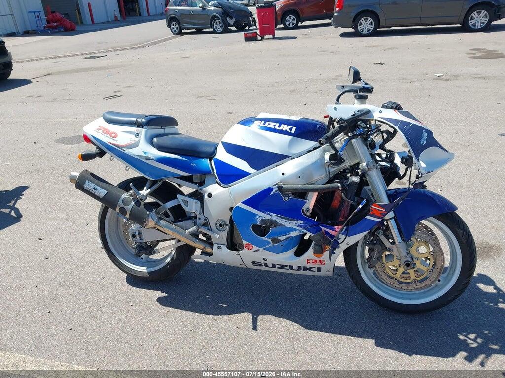 JS1GR7DA7V2100991 1997 SUZUKI GSX-R750 photo no. 12
