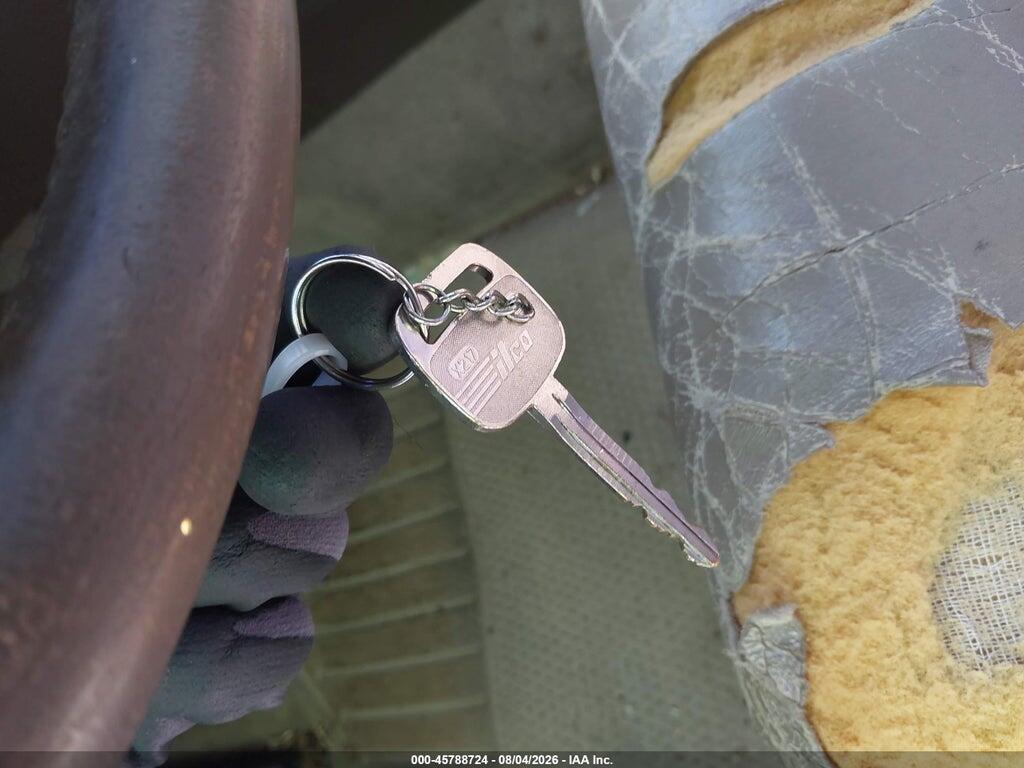 4T1BF22K1VU005169 1997 TOYOTA CAMRY photo no. 11