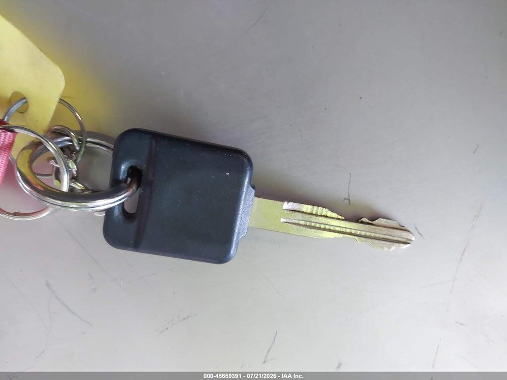 1N6DD26S71C352743 2001 NISSAN FRONTIER photo no. 11