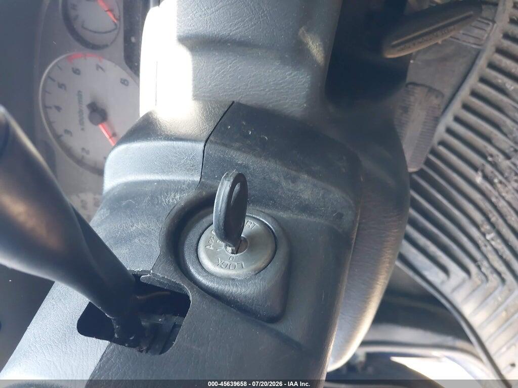 1N6MD27T31C351810 2001 NISSAN FRONTIER photo no. 11