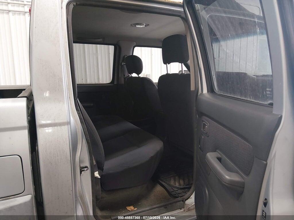 1N6ED27Y91C313840 2001 NISSAN FRONTIER photo no. 8