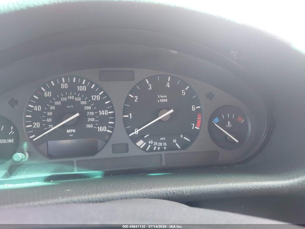 WBACB3313PFE13776 1993 BMW 325 photo no. 7