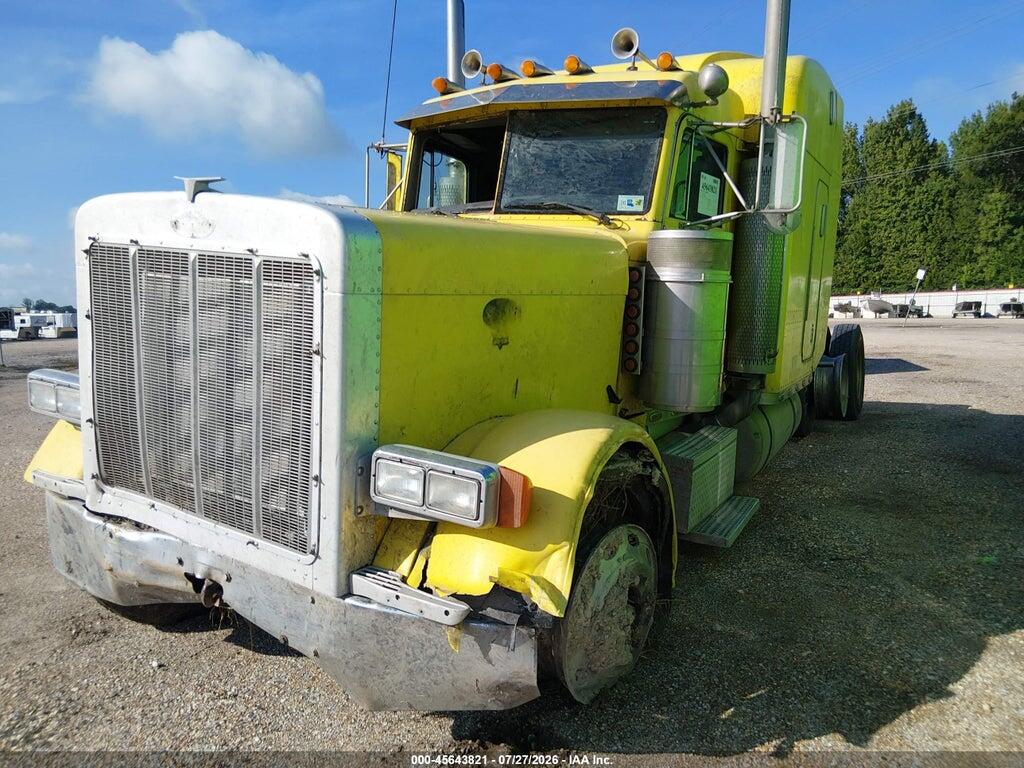 1XP5DR9X91D568819 2001 PETERBILT 379 photo no. 2