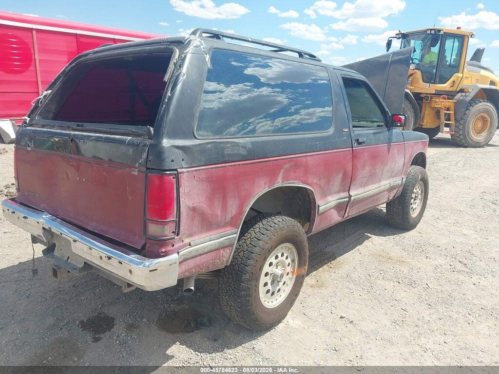 1GNCT18Z9P0121088 1993 CHEVROLET BLAZER photo no. 4