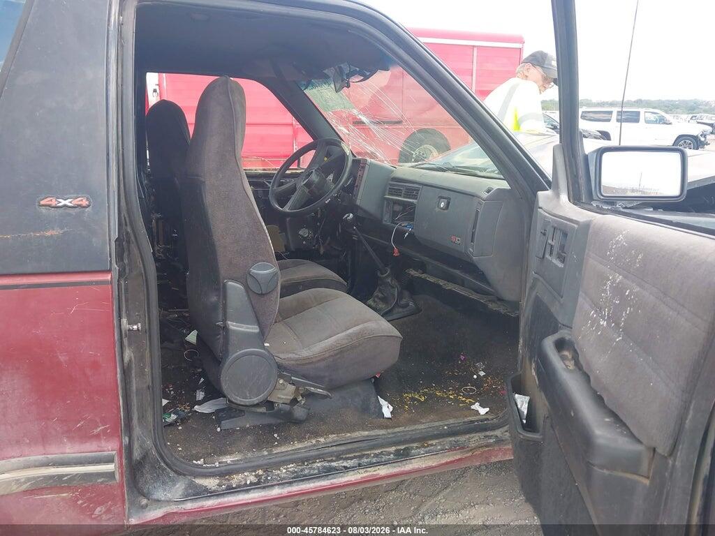 1GNCT18Z9P0121088 1993 CHEVROLET BLAZER photo no. 5