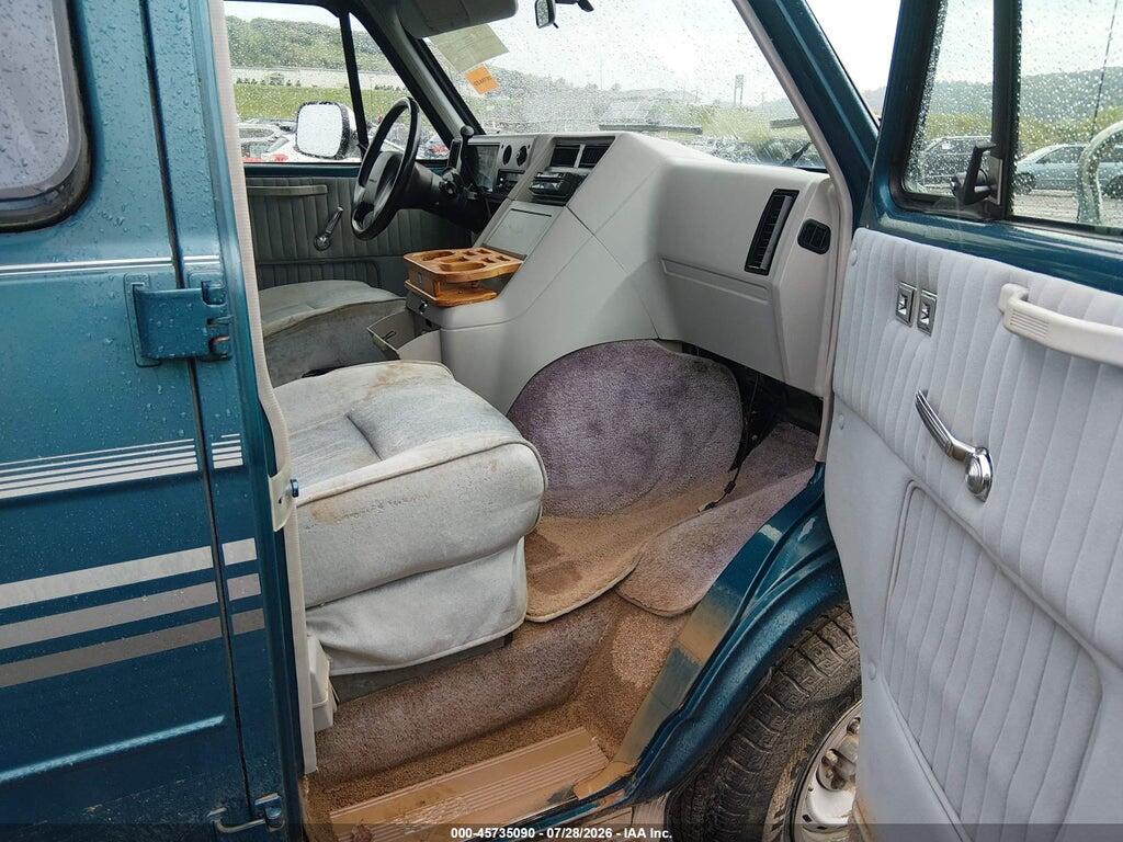 2GBEG25K5P4141767 1993 CHEVROLET G20 photo no. 5