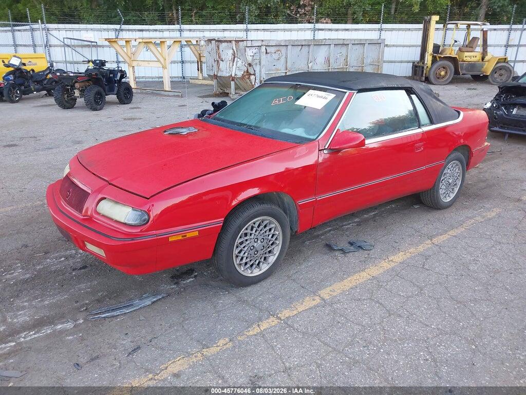 1C3XU4537PF579299 1993 CHRYSLER LEBARON photo no. 2