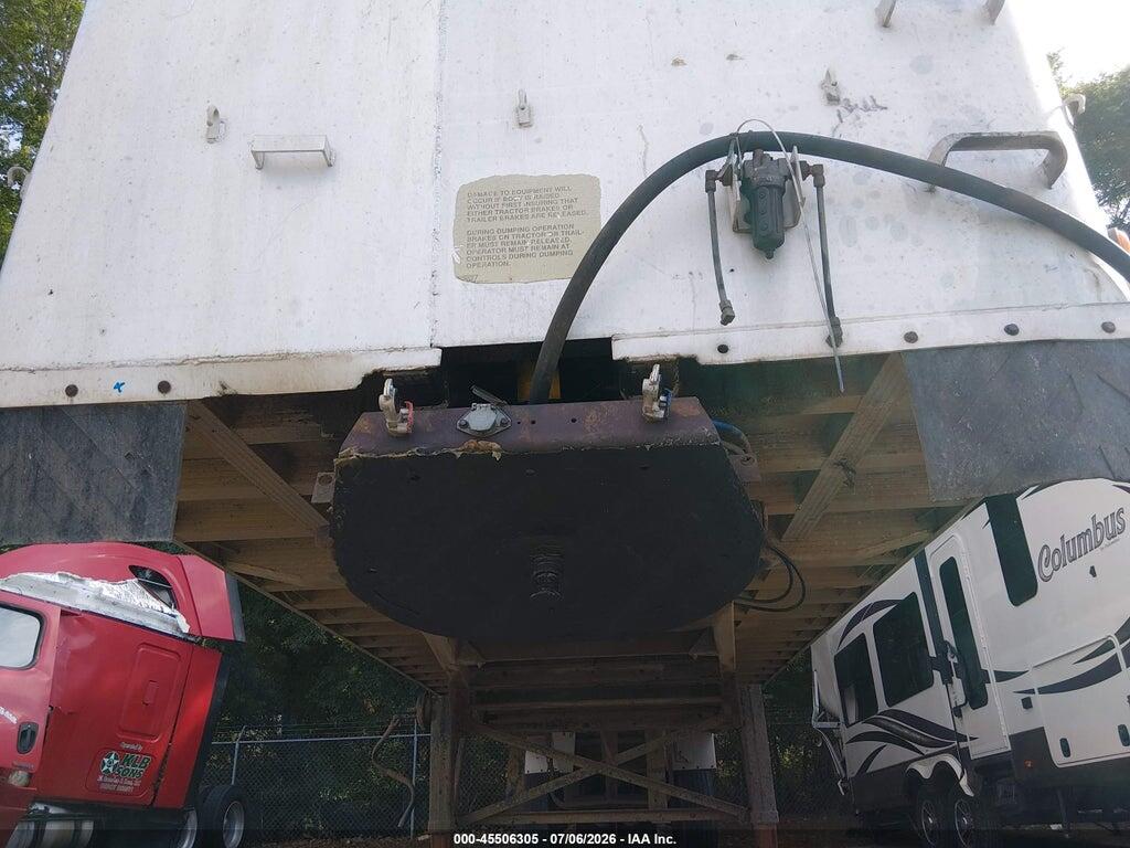 1E1F9V283PRM14185 1993 EAST MANUFACTURING SEMI-TRAILER photo no. 5