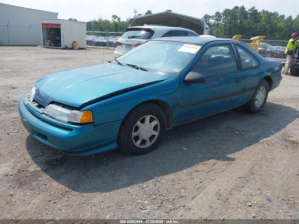 1FAPP6241PH127855 1993 FORD THUNDERBIRD photo no. 2