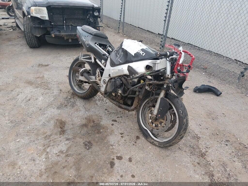 JS1GN7BA512101985 2001 SUZUKI GSX-R600 photo no. 1