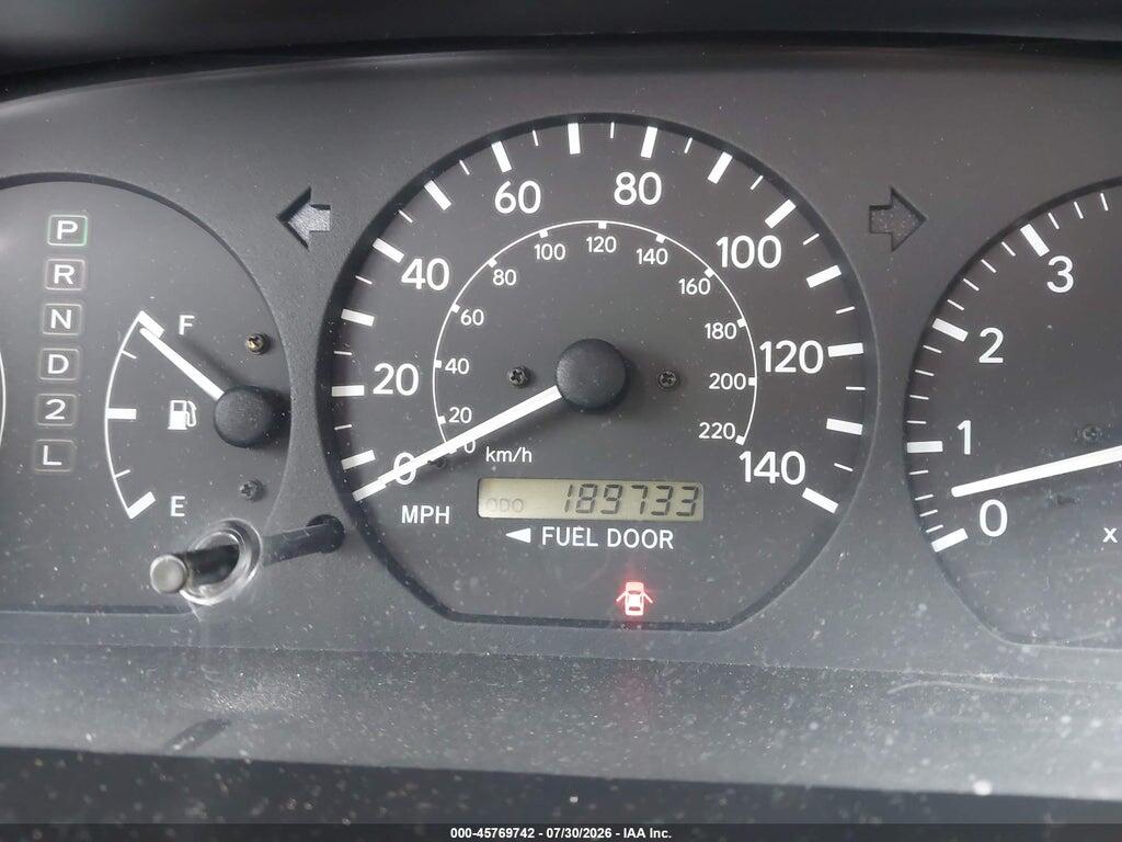 JT2BG22K210556870 2001 TOYOTA CAMRY photo no. 7