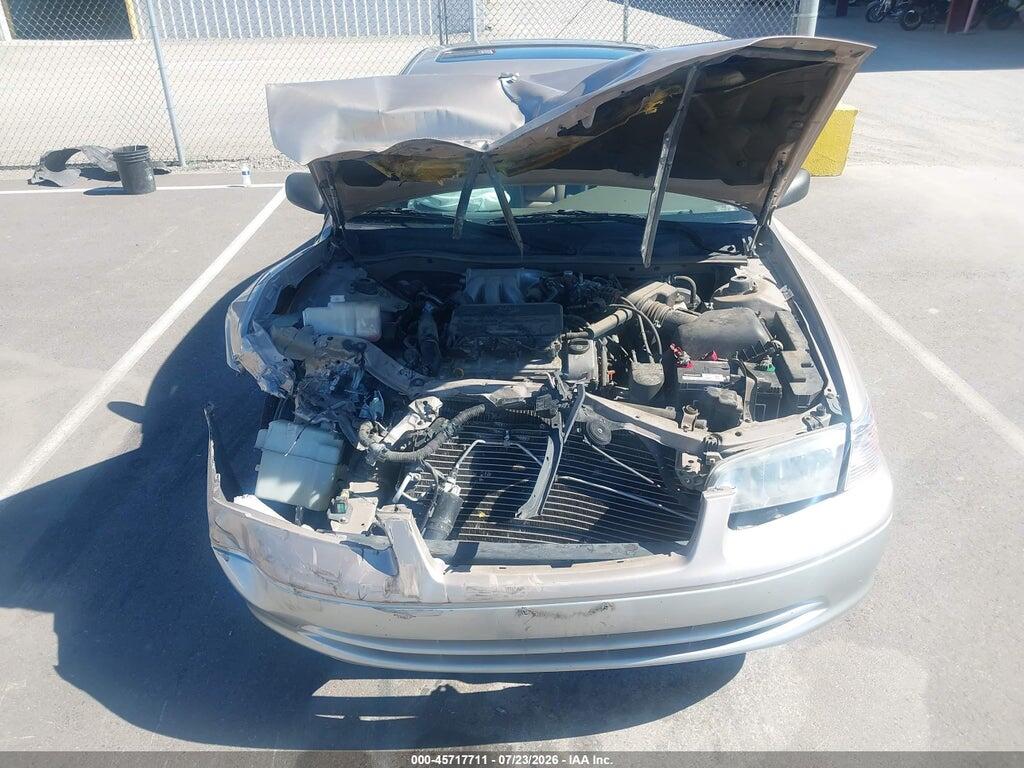 JT2BF22K710308388 2001 TOYOTA CAMRY photo no. 10