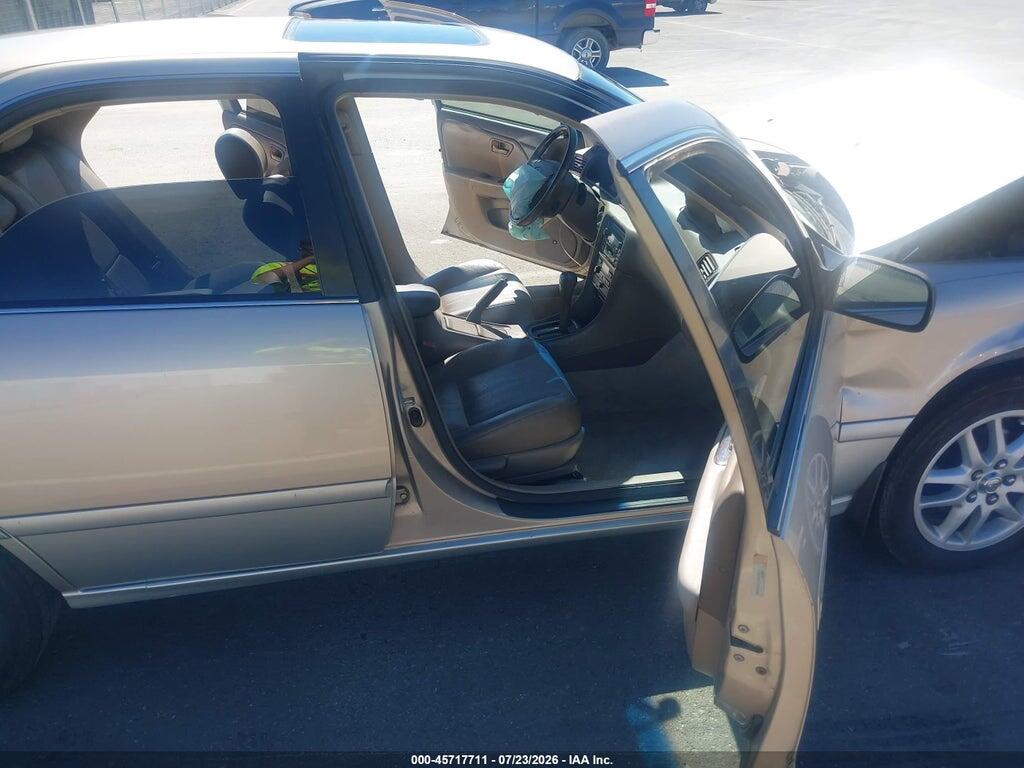 JT2BF22K710308388 2001 TOYOTA CAMRY photo no. 5