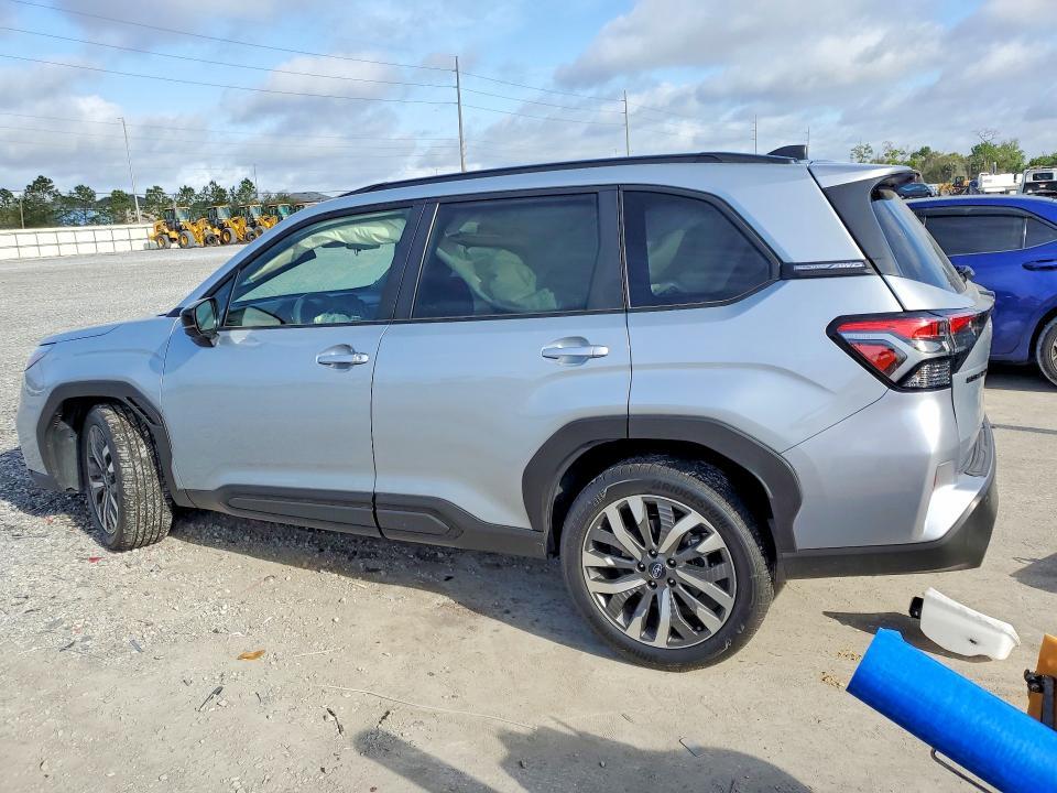 2025 SUBARU FORESTER TOURING — Фото 2 из 14