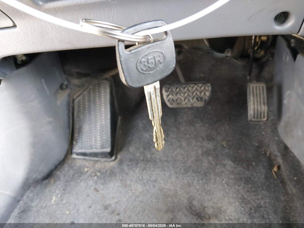 JTEHH20V410046320 2001 TOYOTA RAV4 photo no. 11