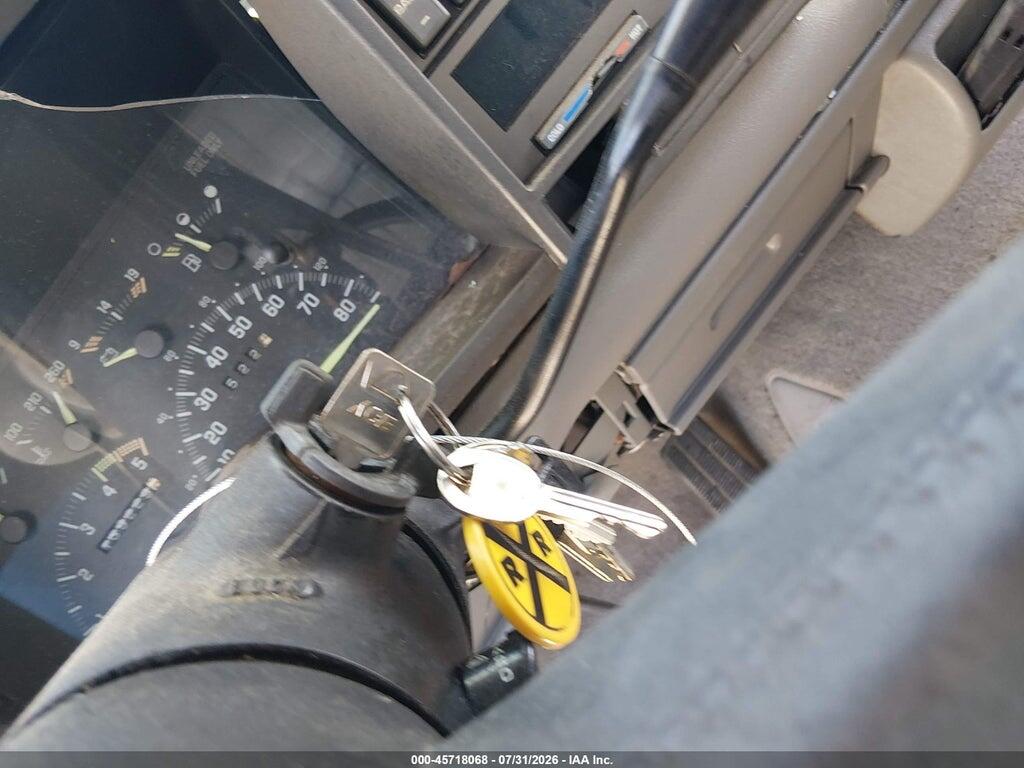 2GTEC19K7P1534697 1993 GMC SIERRA photo no. 11