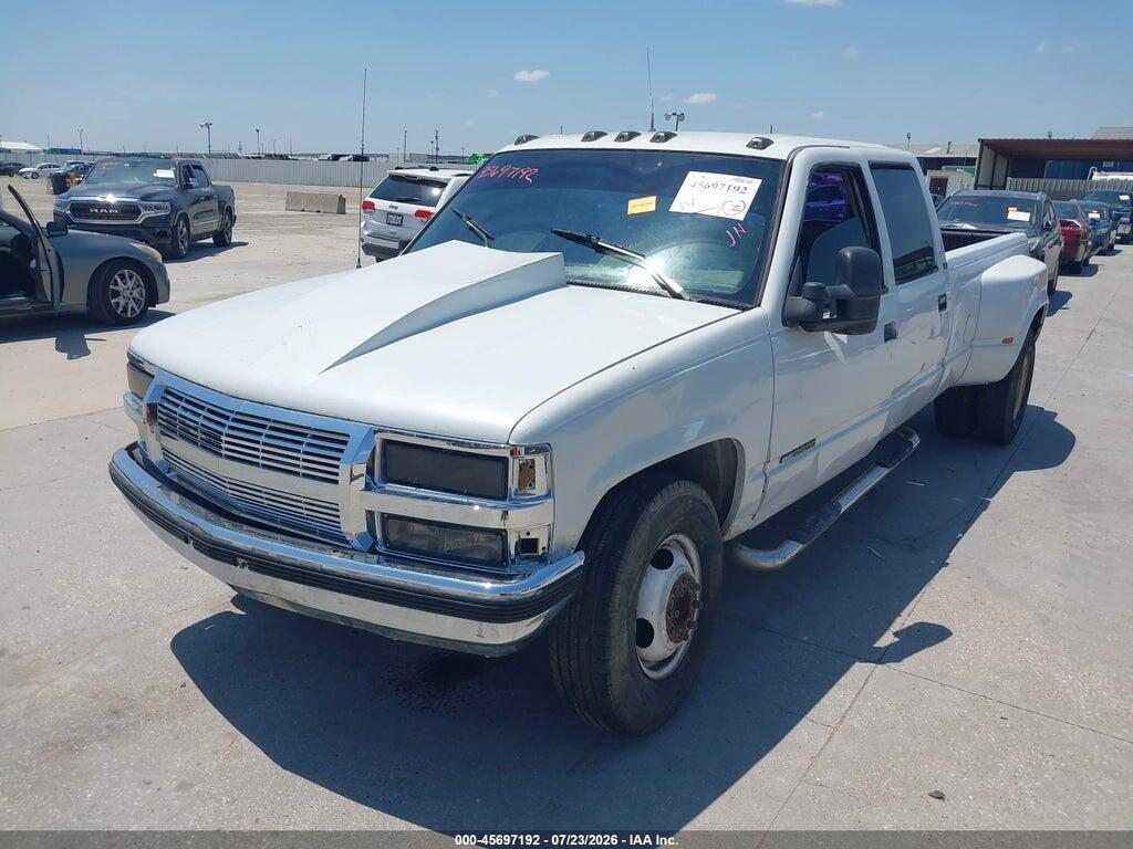 1GTHC33K2PJ716024 1993 GMC SIERRA photo no. 2