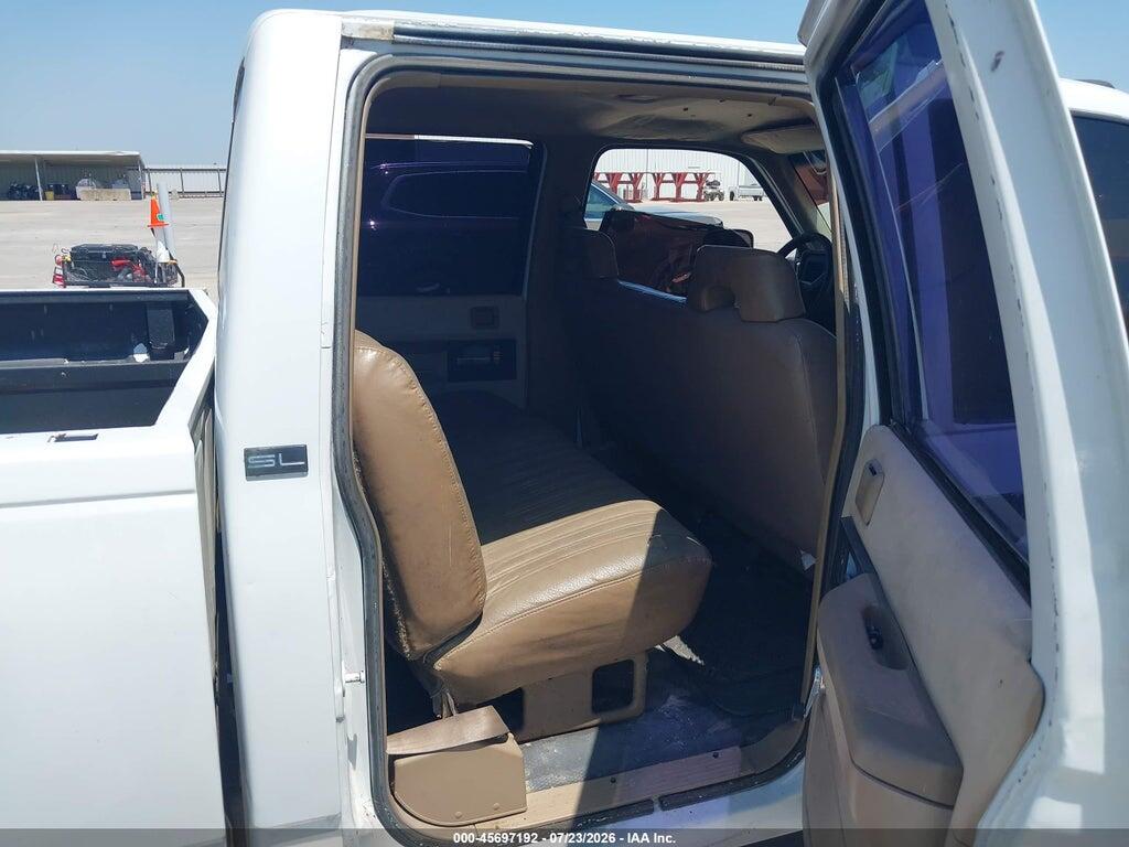 1GTHC33K2PJ716024 1993 GMC SIERRA photo no. 8