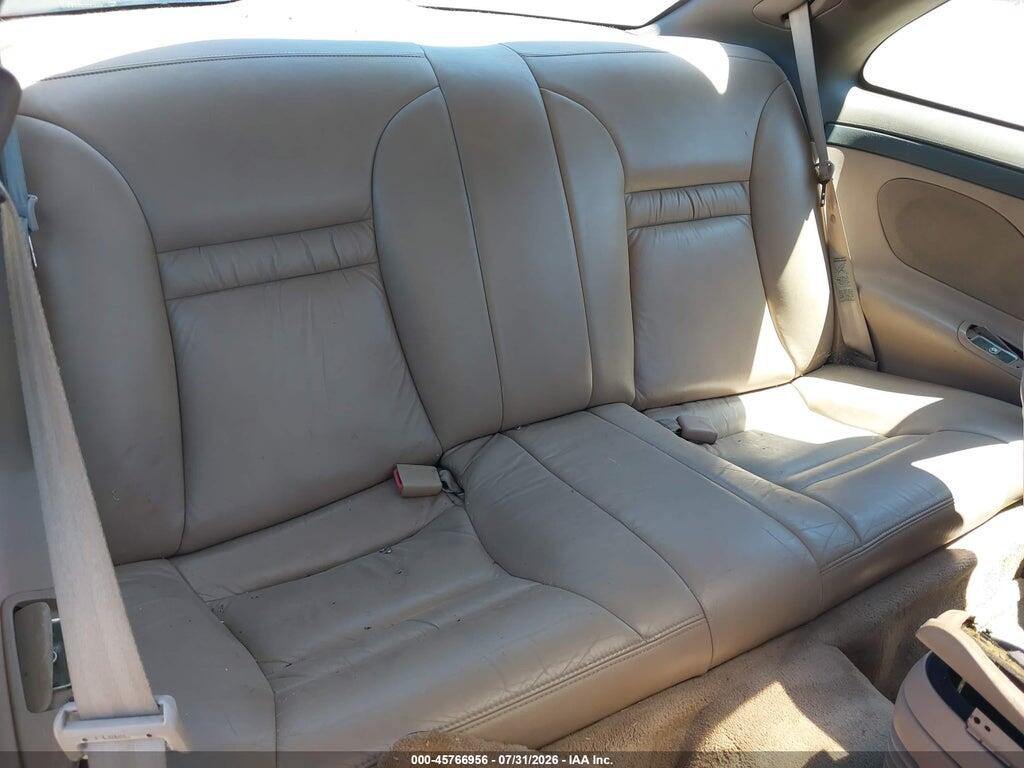 1LNLM91V4PY689435 1993 LINCOLN MARK VIII photo no. 8