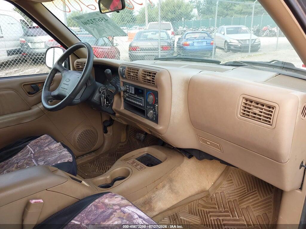 1GNDT13W1T2317008 1996 CHEVROLET BLAZER photo no. 5