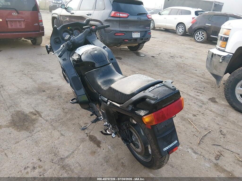 JH2SC2607MM100573 1991 HONDA ST1100 photo no. 3