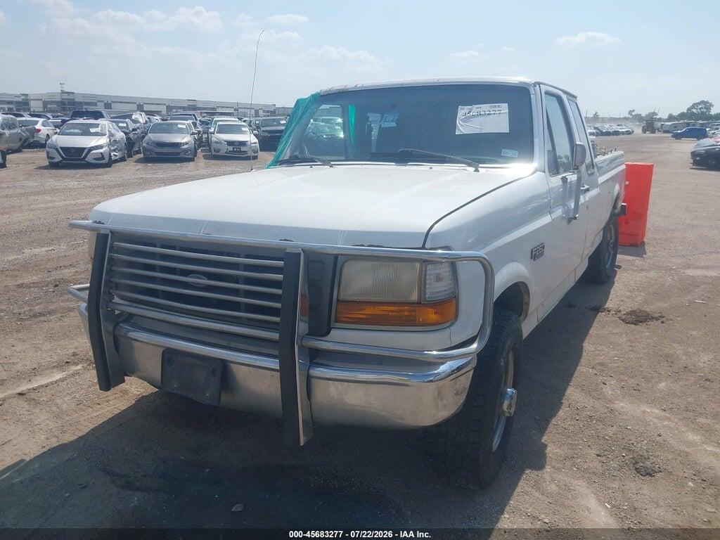 1FTHX25H6TEB46659 1996 FORD F250 photo no. 2