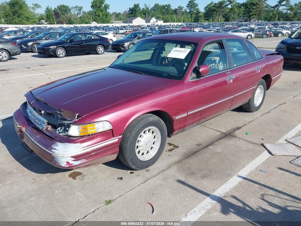 2FALP74W4TX128687 1996 FORD CROWN VICTORIA photo no. 2