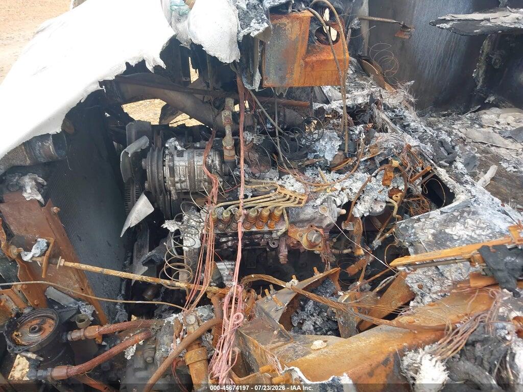 4UZA4FF47TC781586 1996 FREIGHTLINER CHASSIS photo no. 10