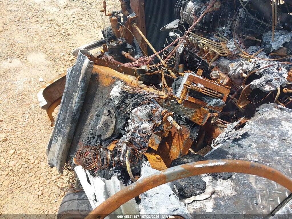 4UZA4FF47TC781586 1996 FREIGHTLINER CHASSIS photo no. 6