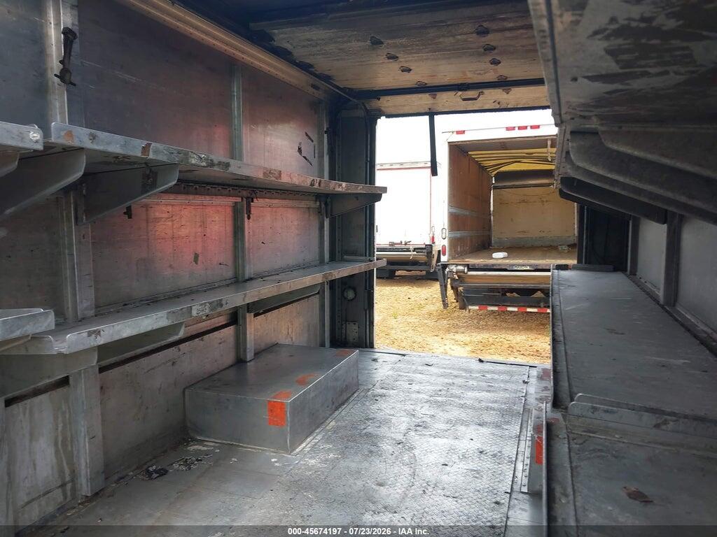 4UZA4FF47TC781586 1996 FREIGHTLINER CHASSIS photo no. 7
