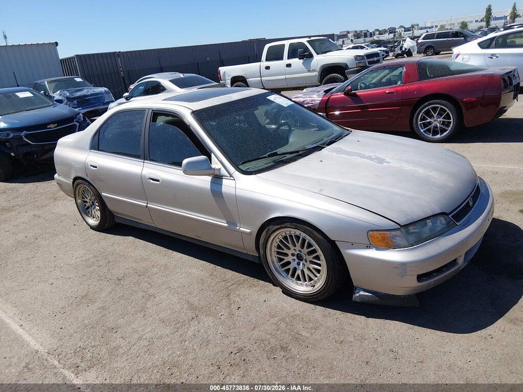 1HGCD566XTA118230 1996 HONDA ACCORD photo no. 1