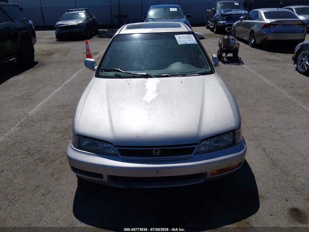 1HGCD566XTA118230 1996 HONDA ACCORD photo no. 11