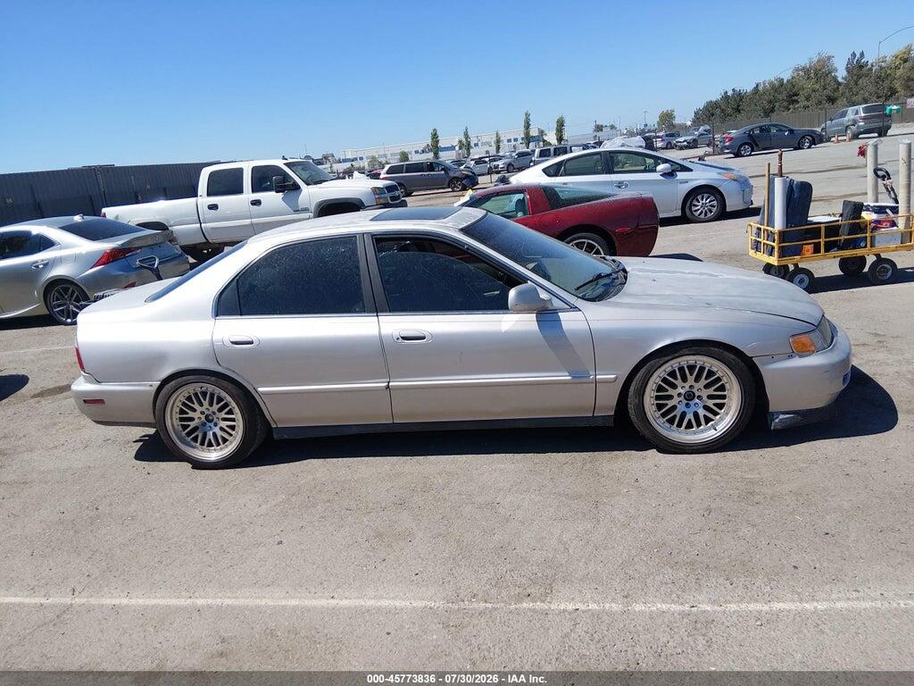 1HGCD566XTA118230 1996 HONDA ACCORD photo no. 12