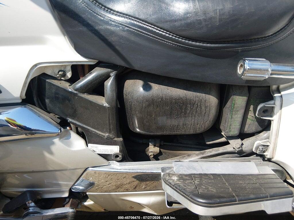 1HFSC2233TA804414 1996 HONDA GL1500 photo no. 9