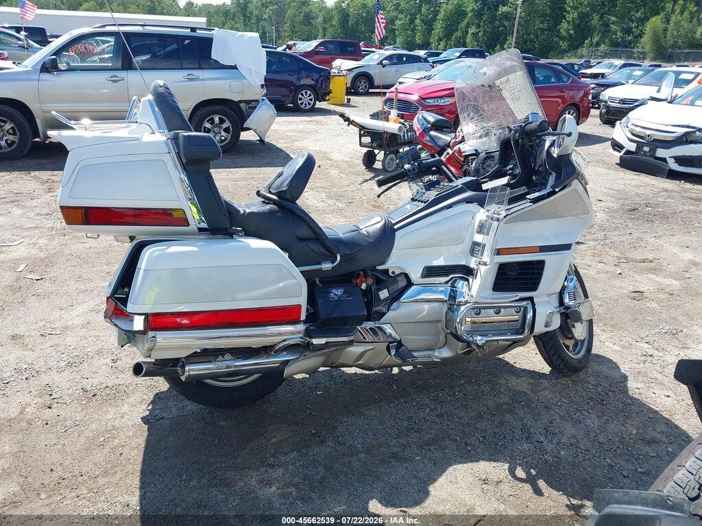 1HFSC223XTA803244 1996 HONDA GL1500 photo no. 12