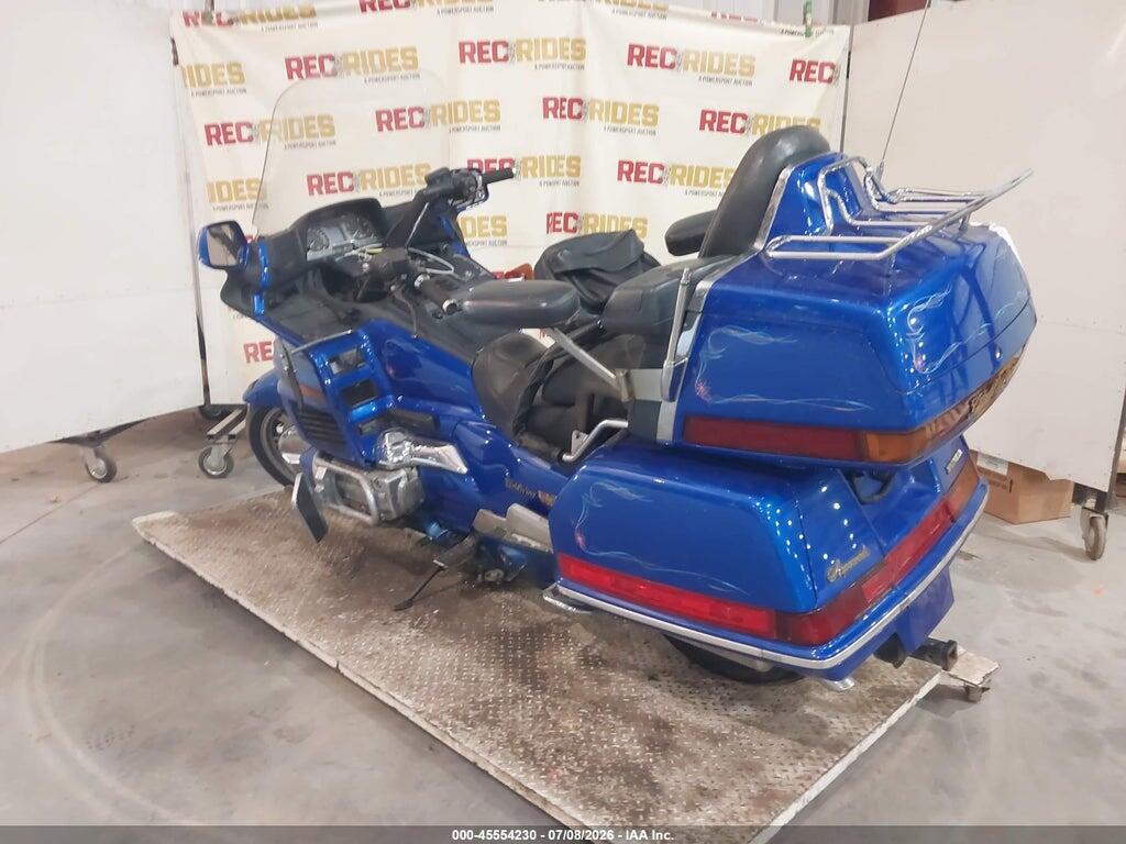 1HFSC2201TA802053 1996 HONDA GL1500 photo no. 3