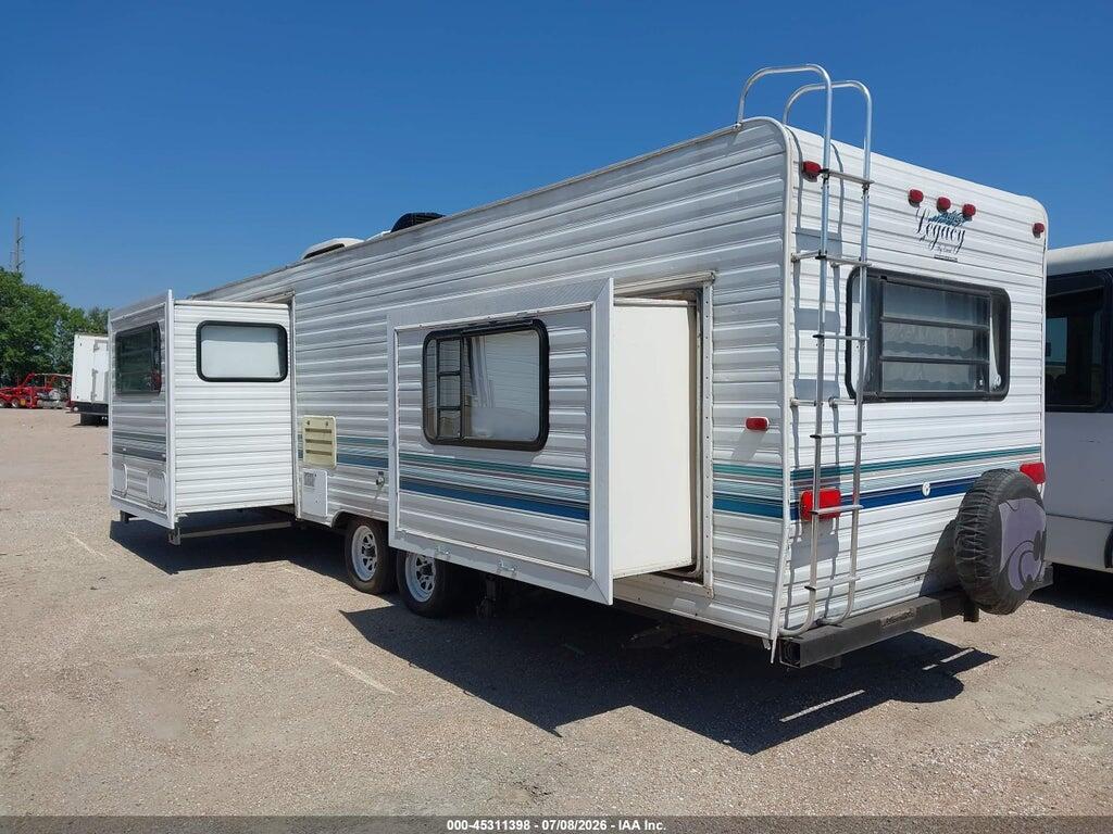 4DLRV2923T1009515 1996 PETERSON EXCEL photo no. 3