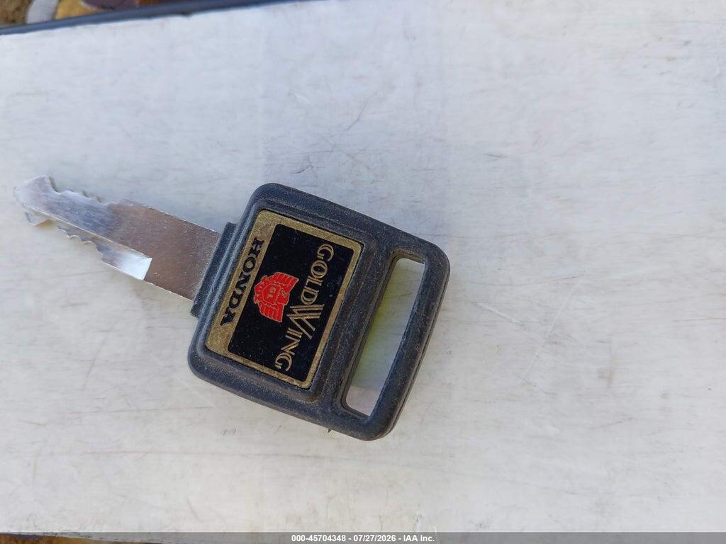 1HFSC1420HA306466 1987 HONDA GL1200 photo no. 11