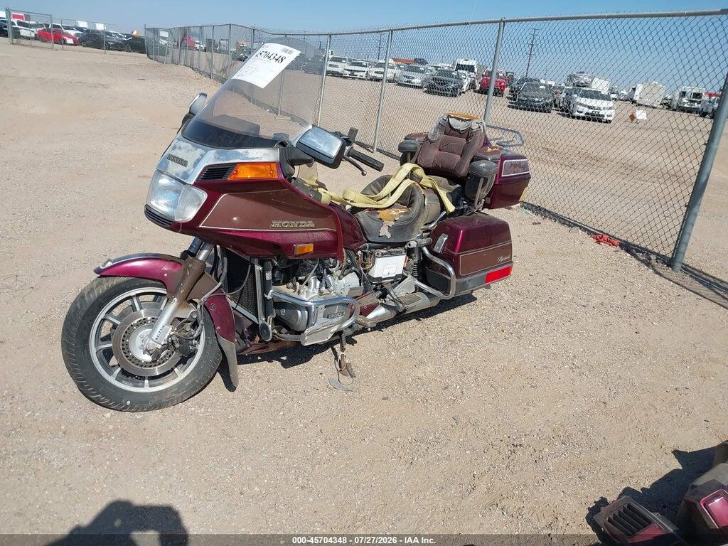 1HFSC1420HA306466 1987 HONDA GL1200 photo no. 2
