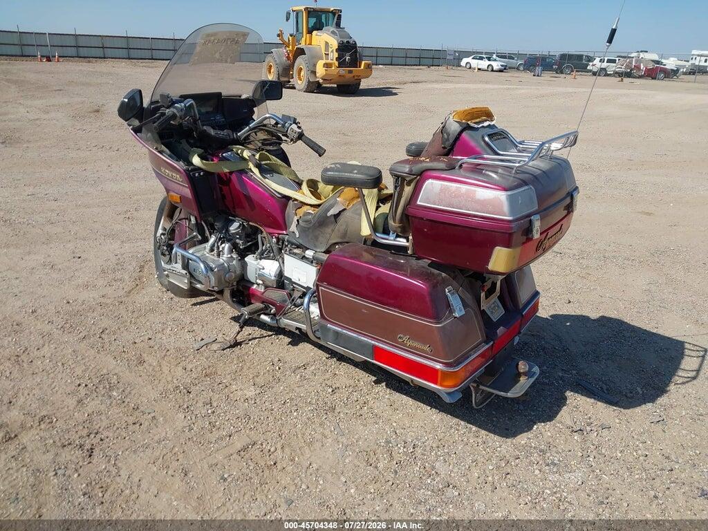 1HFSC1420HA306466 1987 HONDA GL1200 photo no. 3