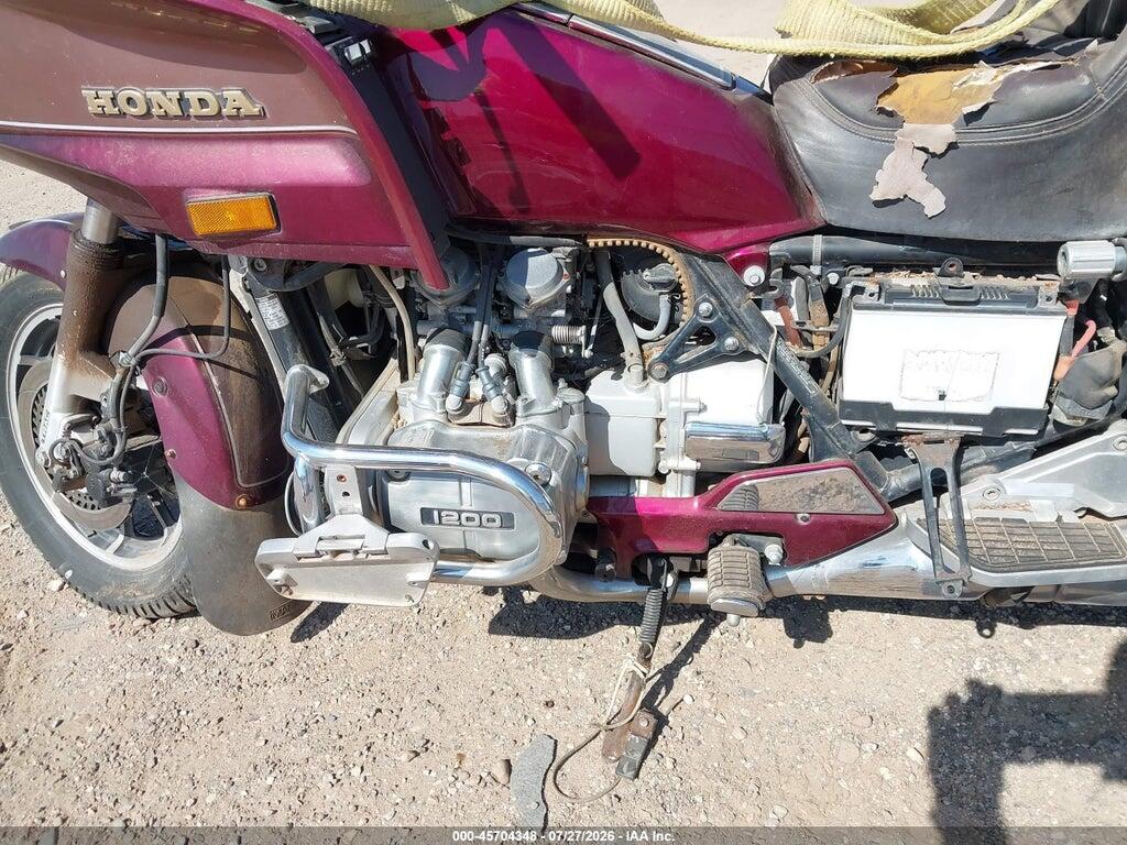 1HFSC1420HA306466 1987 HONDA GL1200 photo no. 9