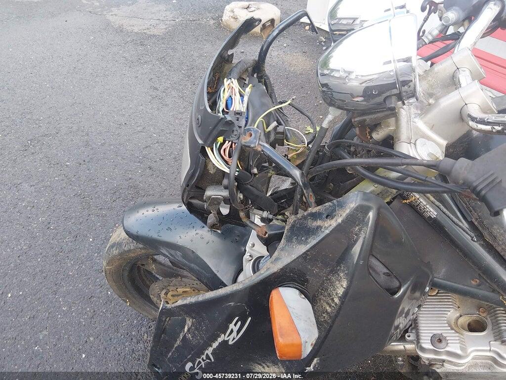 JS1GN77A1T2102188 1996 SUZUKI GSF600 photo no. 11